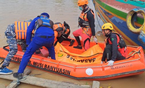 Tim SAR Temukan Jasad Operator Excavator yang Tenggelam di Sungai Dawas
