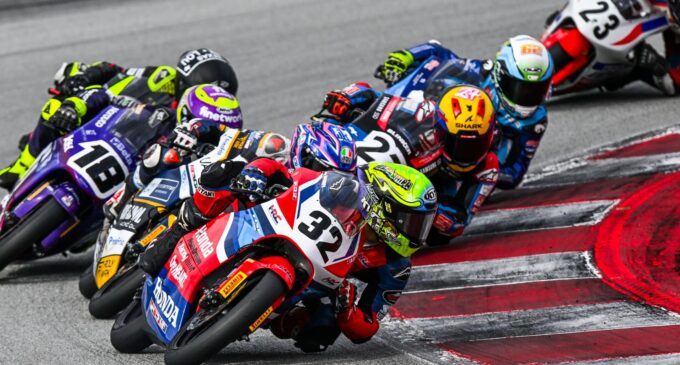 Lagi, Binaan Astra Honda Melesat Kencang di Barcelona Ciptakan Sejarah Untuk Indonesia