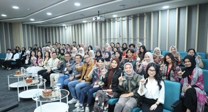 Bangun Personal Branding dan Kenali OJK Lebih Dekat