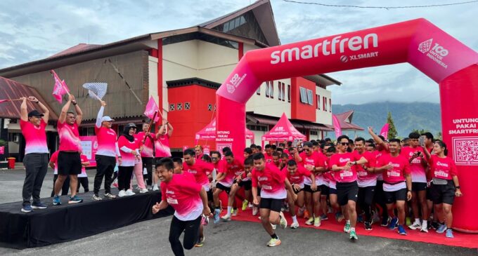 SMARTFREN Fun Run 2025 di Tapanuli Tengah Raih Rekor Muri
