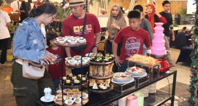 Malam Tahun Baru Bernuansa Futuristik, Batiqa Hotel Palembang Hadirkan Neonverse Celebration