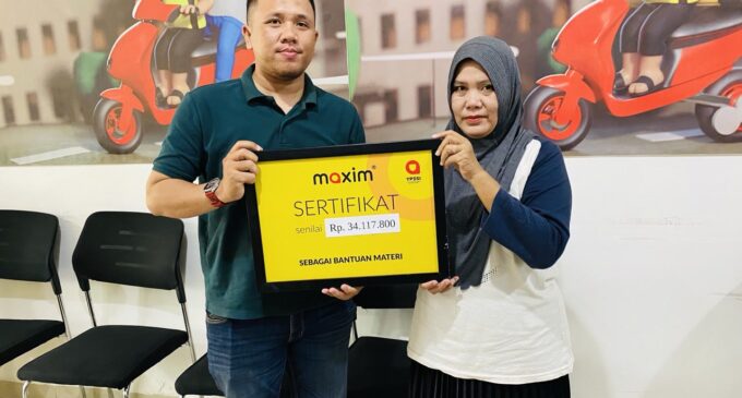 YPSSI Beri Santunan Rp34 juta ke Pengemudi Maxim yang Alami Lakalantas di Palembang