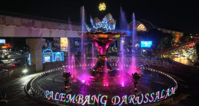 Didukung Bantuan Gubernur Rp10 Miliar, Gubernur Herman Deru Resmikan Wajah Baru Tugu Air Mancur Palembang