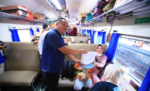 Wagub Cik Ujang Lepas Mudik Gratis Pemprov Sumsel Lebaran 1447 H, Ingatkan Pemudik Utamakan Keselamatan