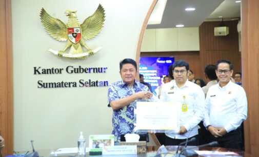 Gubernur Herman Deru Terima Sertifikat HPL Mozaik 5 dan 6, Dorong Percepatan Tata Ruang dan Digitalisasi Pertanahan