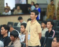 Gubernur Herman Deru Bantu Modal Usaha untuk 15 Pemuda Eks WNI yang Dipulangkan dari Kamboja