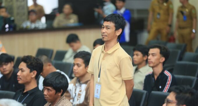 Gubernur Herman Deru Bantu Modal Usaha untuk 15 Pemuda Eks WNI yang Dipulangkan dari Kamboja