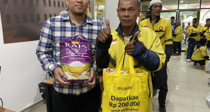 Maxim Palembang Berikan Sembako dan Siap Salurkan BHR Untuk Mitra Pengemudi