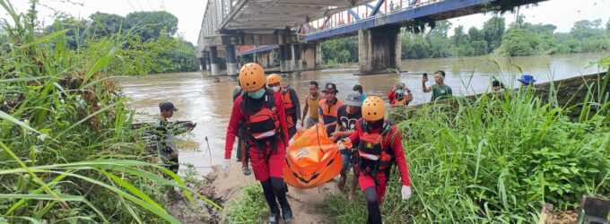 Tim SAR Temukan Jasad Siswi SMP yang Tenggelam di Sungai Komering