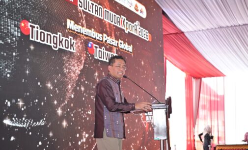 OJK Sumsel Lepas Ekspor Turunan Kelapa dan Ekspor Perdana Lada Hitam Senilai Rp 1,6 Miliar