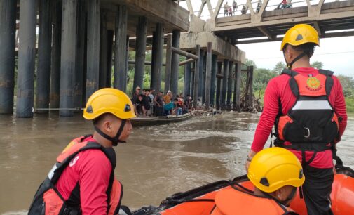 Basarnas Sisir Sungai Lematang Cari Warga yang Diduga Hilang Tenggelam