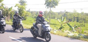 Astra Motor Sumsel Bagikan Tips Berkendara Aman di Cuaca Panas