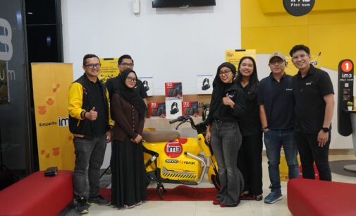 Program “IM3 Pasti Simpel” Bikin Pelanggan Sumatra Pulang Bawa Motor Listrik