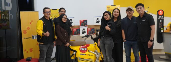 Program “IM3 Pasti Simpel” Bikin Pelanggan Sumatra Pulang Bawa Motor Listrik