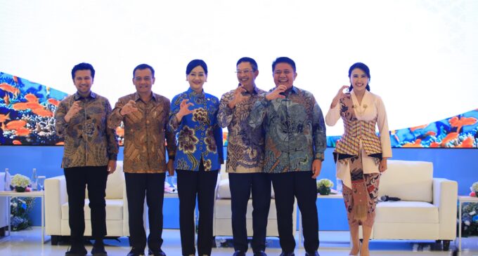 Herman Deru Jadi Satu-Satunya Gubernur dari Sumatera yang Tampil sebagai Pembicara pada Konferensi Nasional Ekonomi Daerah OJK