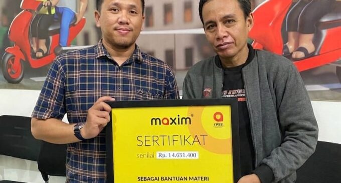 Maxim Berikan Santunan Rp 14 Juta Kepada Pengguna di Palembang