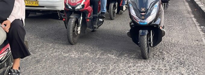 Waspadai Jalan Rusak dengan Prinsip #Cari_Aman