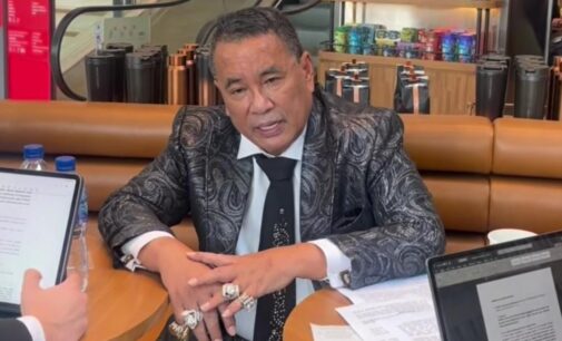 Followers Instagram Hotman Paris Anjlok Usai Bela Febri Ardiansyah