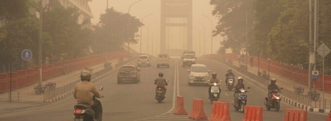 Astra Motor Sumsel Bagikan Tips #Cari_Aman Saat Berkendara di Tengah Kabut Asap