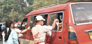 Satu Hati Honda Peduli, Astra Motor Sumsel Bagikan 5.000 Masker untuk Lawan Kabut Asap Karhutla