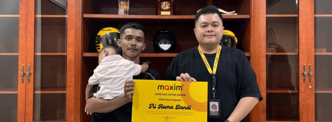 Narik Maxim Sambil Jaga Anak, Perjuangan Ayah Tunggal di Kolaka Bikin Haru