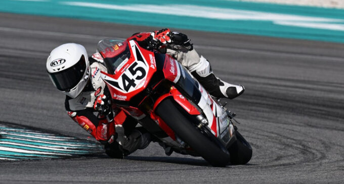 Astra Honda Fokus Sapu Bersih Hasil Terbaik di Sepang