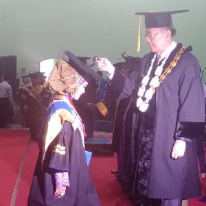 wisuda upgri