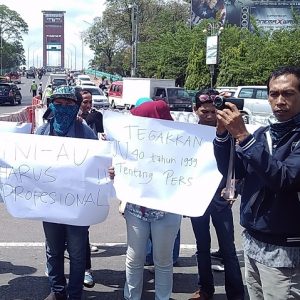 demo pers
