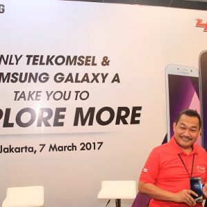 Telkomsel_Samsung_Galaxy A_2017_1