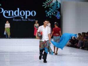 Look 6